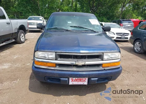 1999 Chevrolet S-10 Ls из США, поврежденный, VIN 1GCCS1941X8178188